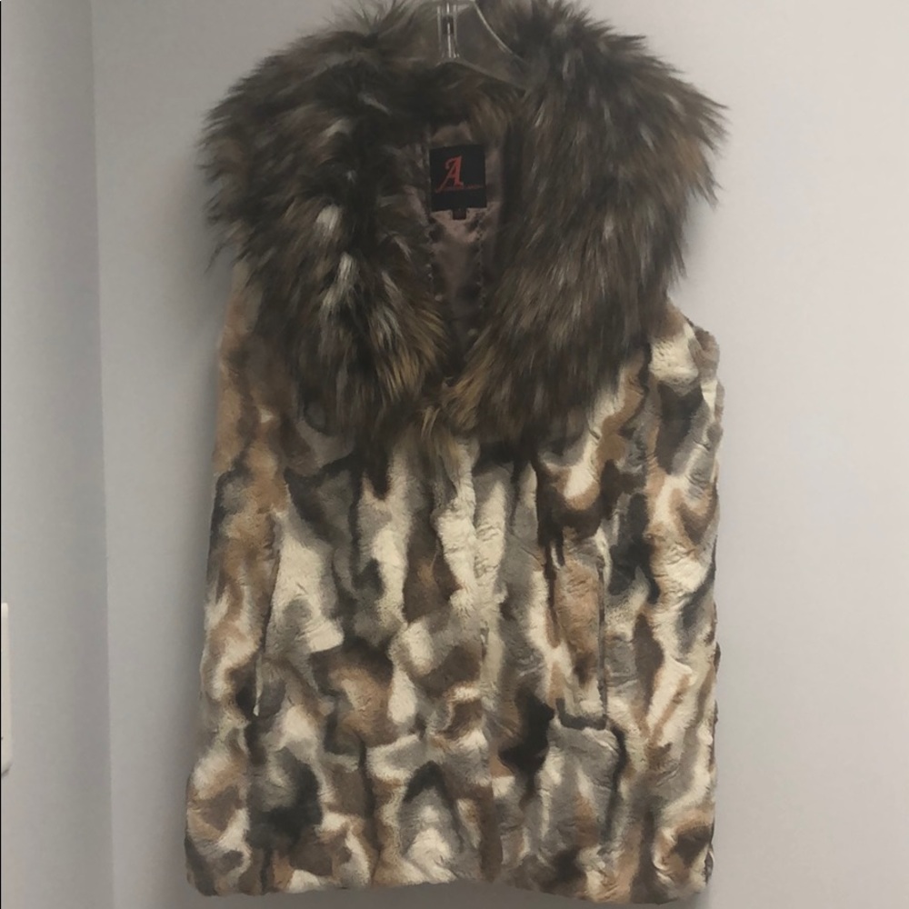 Adrienne Landau faux fur vest